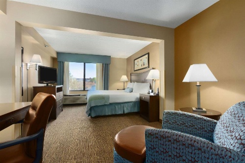 Wingate by Wyndham Fayetteville NC  image 2